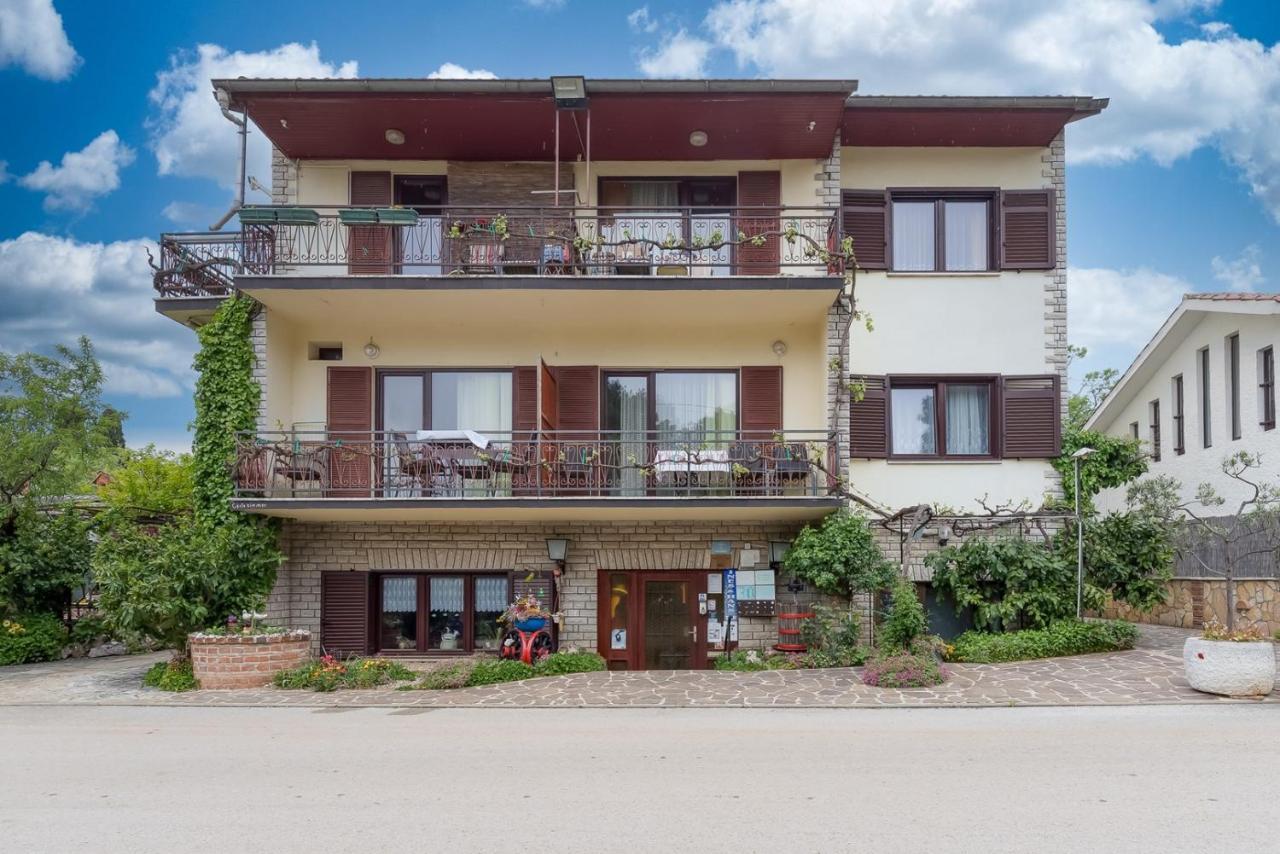 Ines & Hans Tar-Vabriga Exterior foto